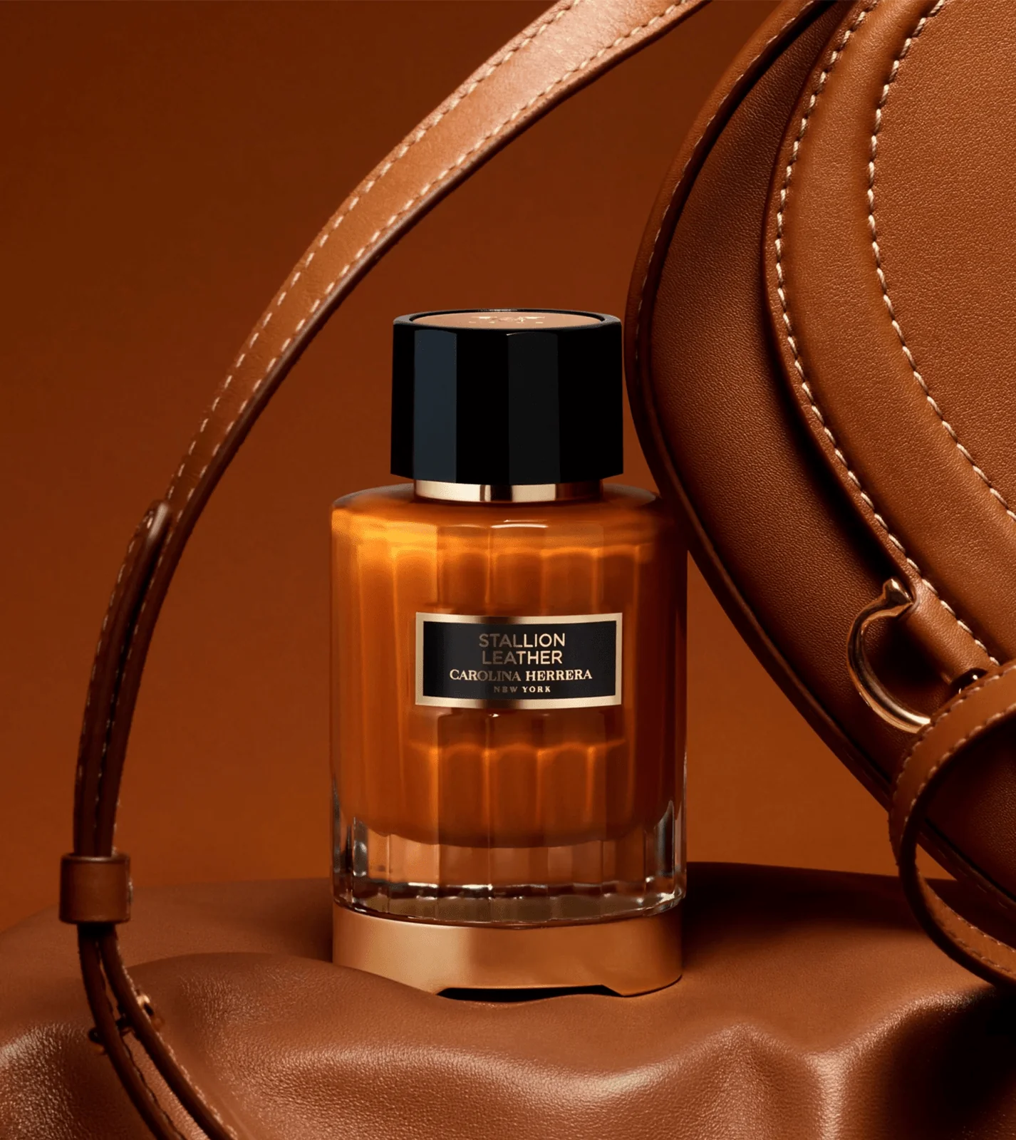 Carolina Herrera Stallion Leather Suede EDP 100ml - Image 3