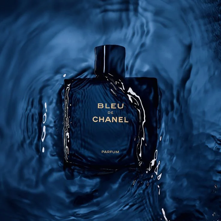 Chanel Bleu De Chanel Parfum - Image 3