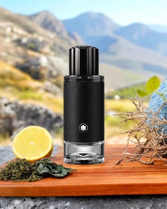 Mont Blanc Explorer Pour Homme Gift Set - Image 2