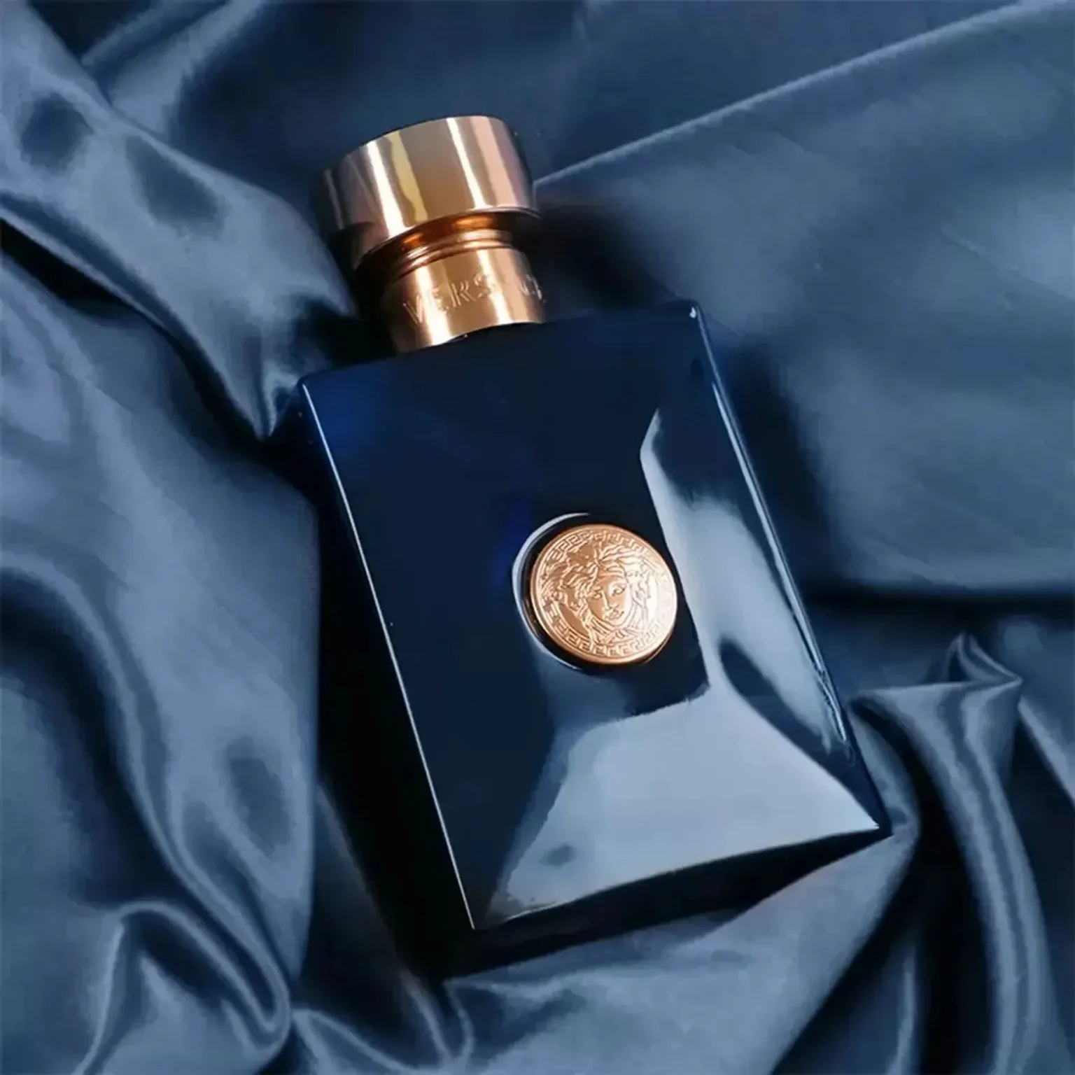 Versace Dylan Blue EDT Gift Set - Image 3