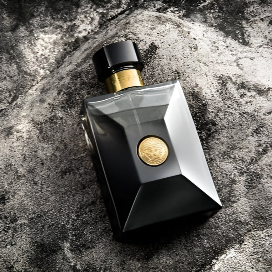 Versace Oud Noir Pour Homme EDP 100 ml - Image 3