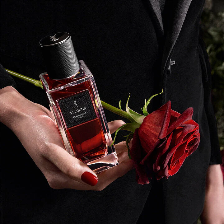 Yves Saint Laurent  Velours Flamboyant Rose EDP 125 Ml - Image 3